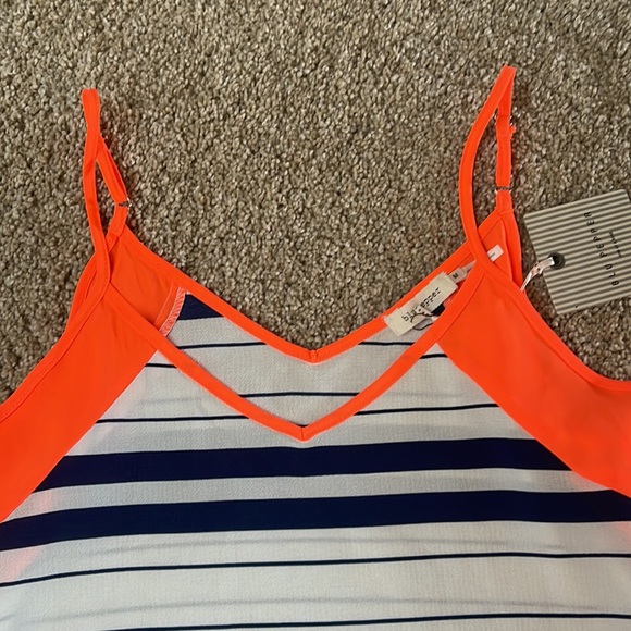 BRAND NEW Tank Top - Picture 2 of 2